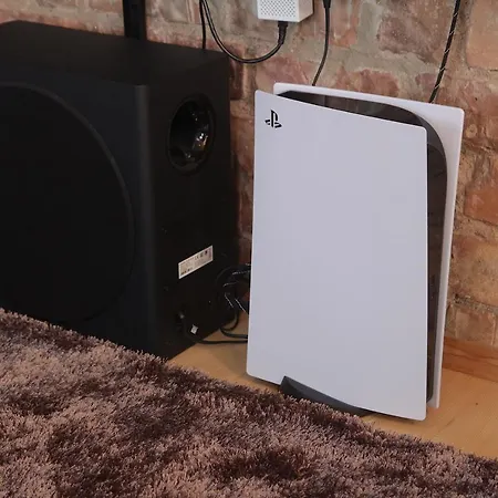 Mini Cinema & Movie With Ps5 * リガ